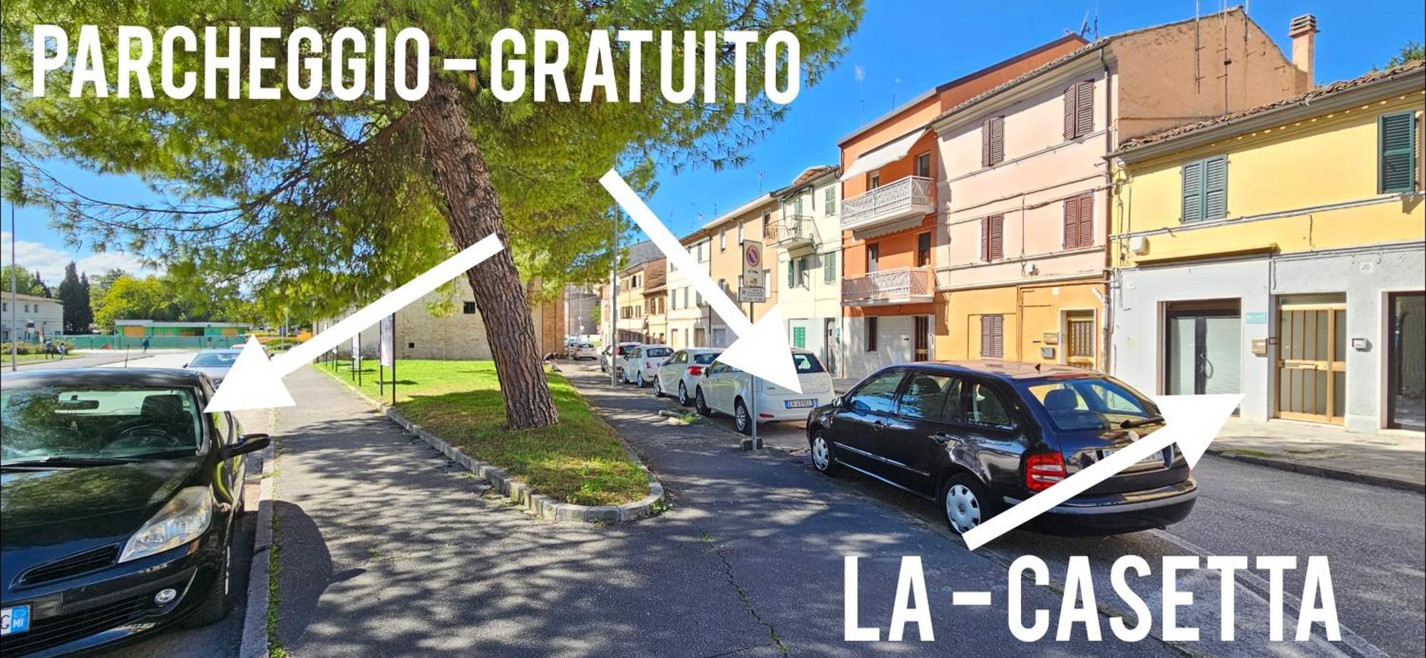 La Casetta Bilocale Centrale Con Terrazza Parkfree Wifi Minipc Ps4 Ac 耶西 外观 照片